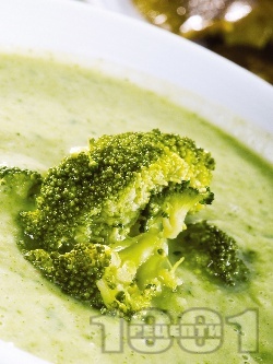 Зеленчукова крем супа от броколи и целина - снимка на рецептата